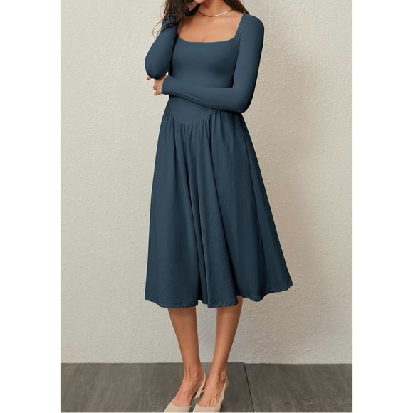 Dress - Picture 4 of 6